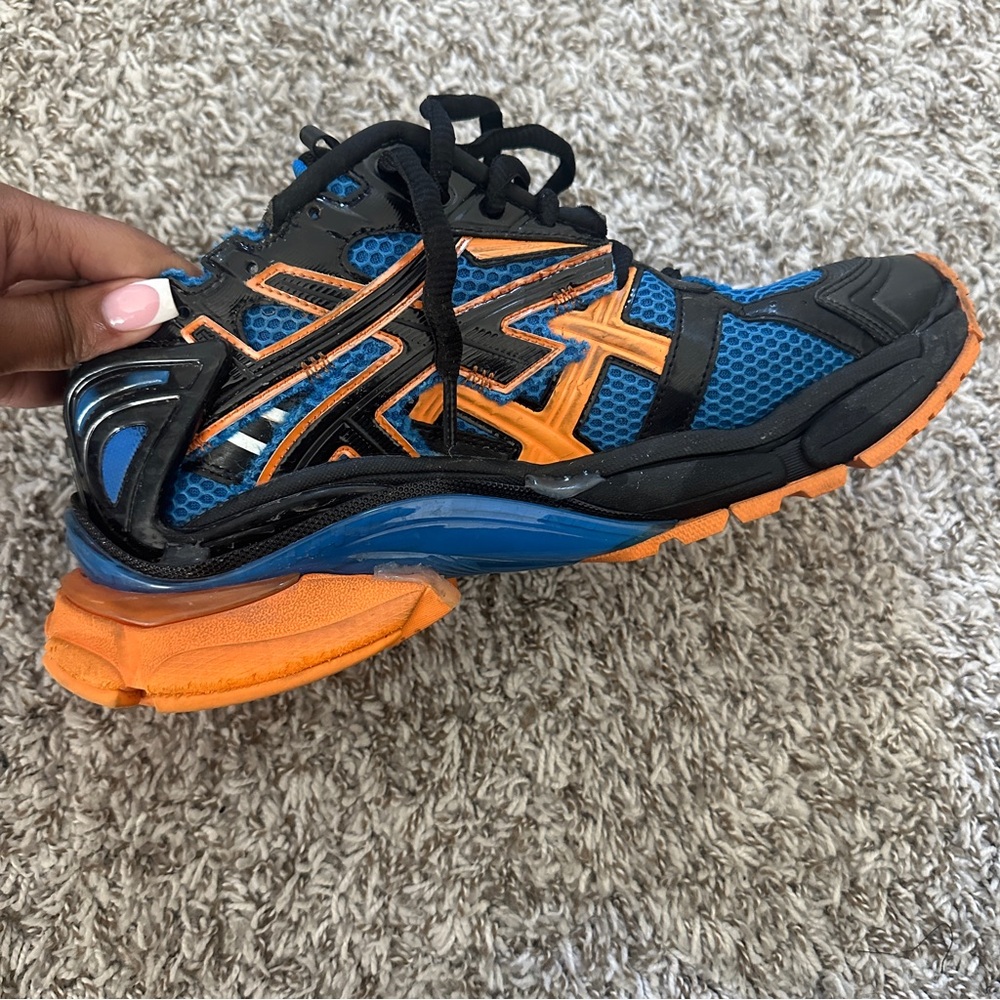Men's Balenciaga Runner Sneakers - Picture 9 of 12